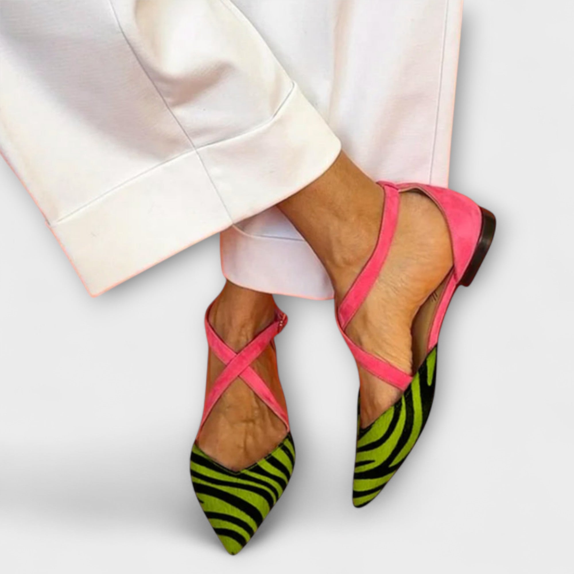 Fenna - Create a Timeless and Stylish Look with Elegant Classic Leather Loafers
