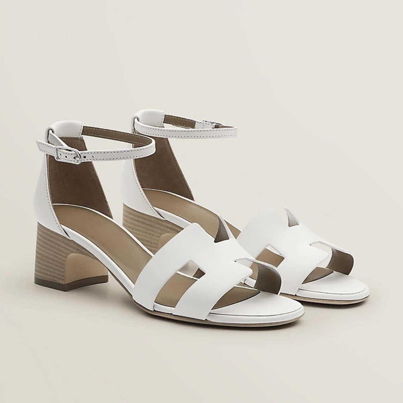 ChloƩ | Elegant and Luxury Sandals for a Sophisticated Look