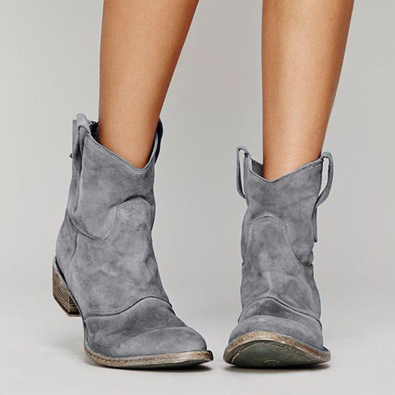 Elegant Carlotta – Timeless Leather Ankle Boots for Every Occasion