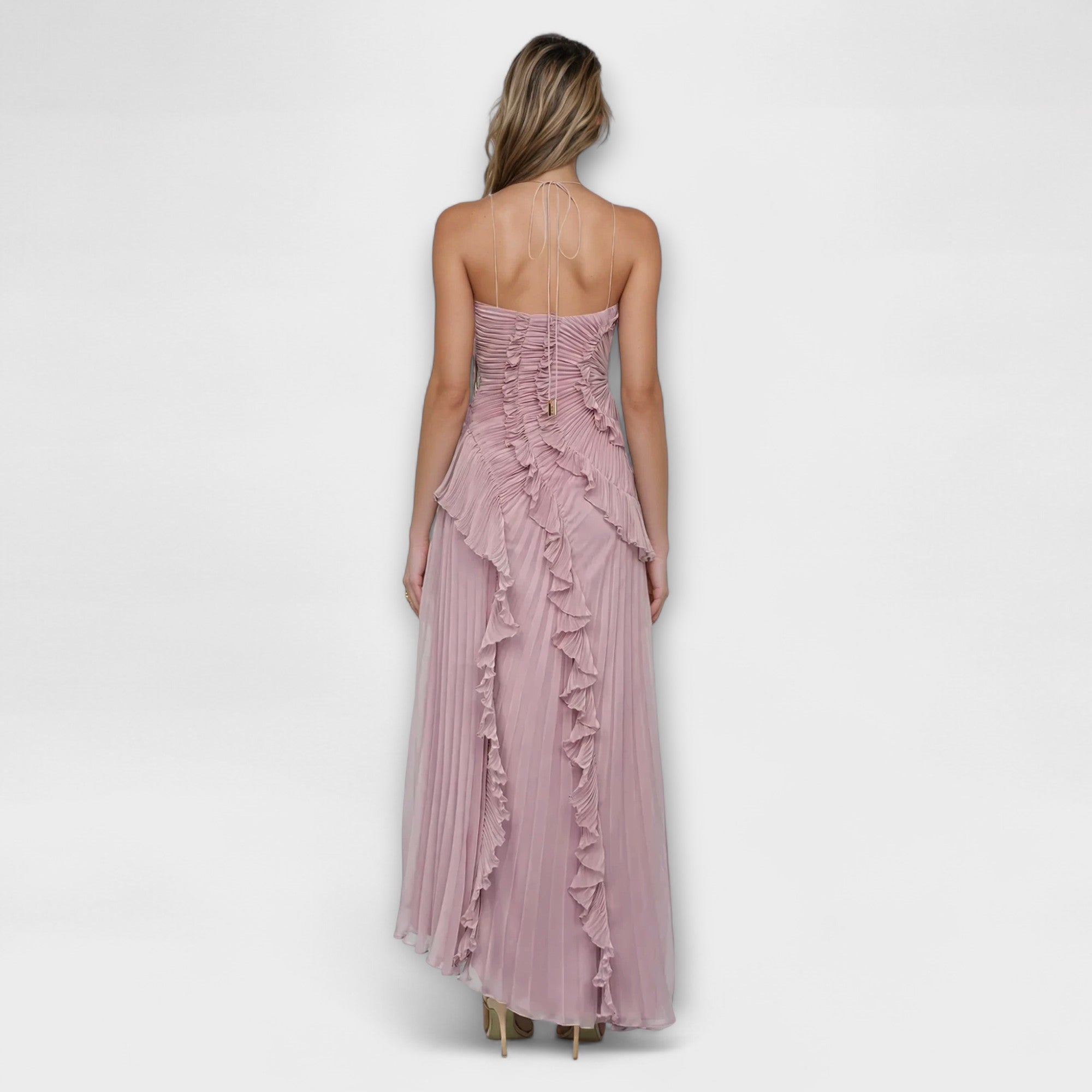 Women's Summer Sleeveless Long Dress with Flowing Hem & Figure-Flattering Fit