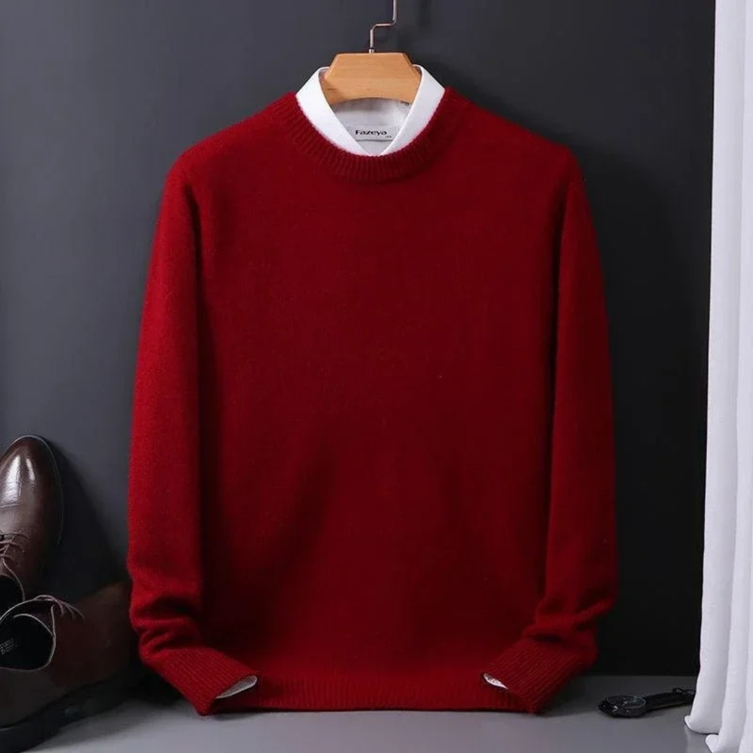 Thierry luxury cashmere sweater with a round neck for ultimate style and timeless comfort