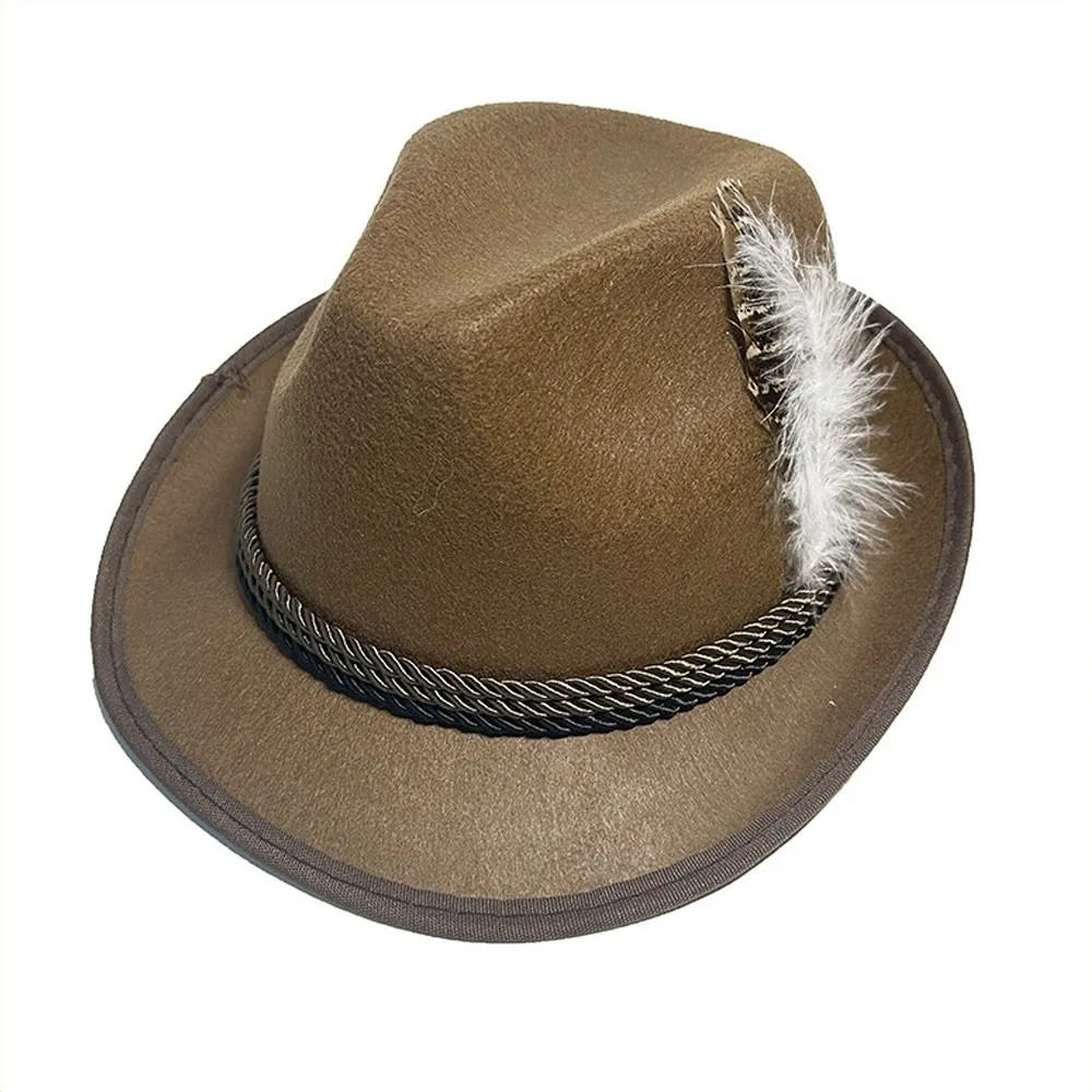 Elegant men's Oktoberfest fedora with feather – the perfect costume accessory for an unforgettable festival experience