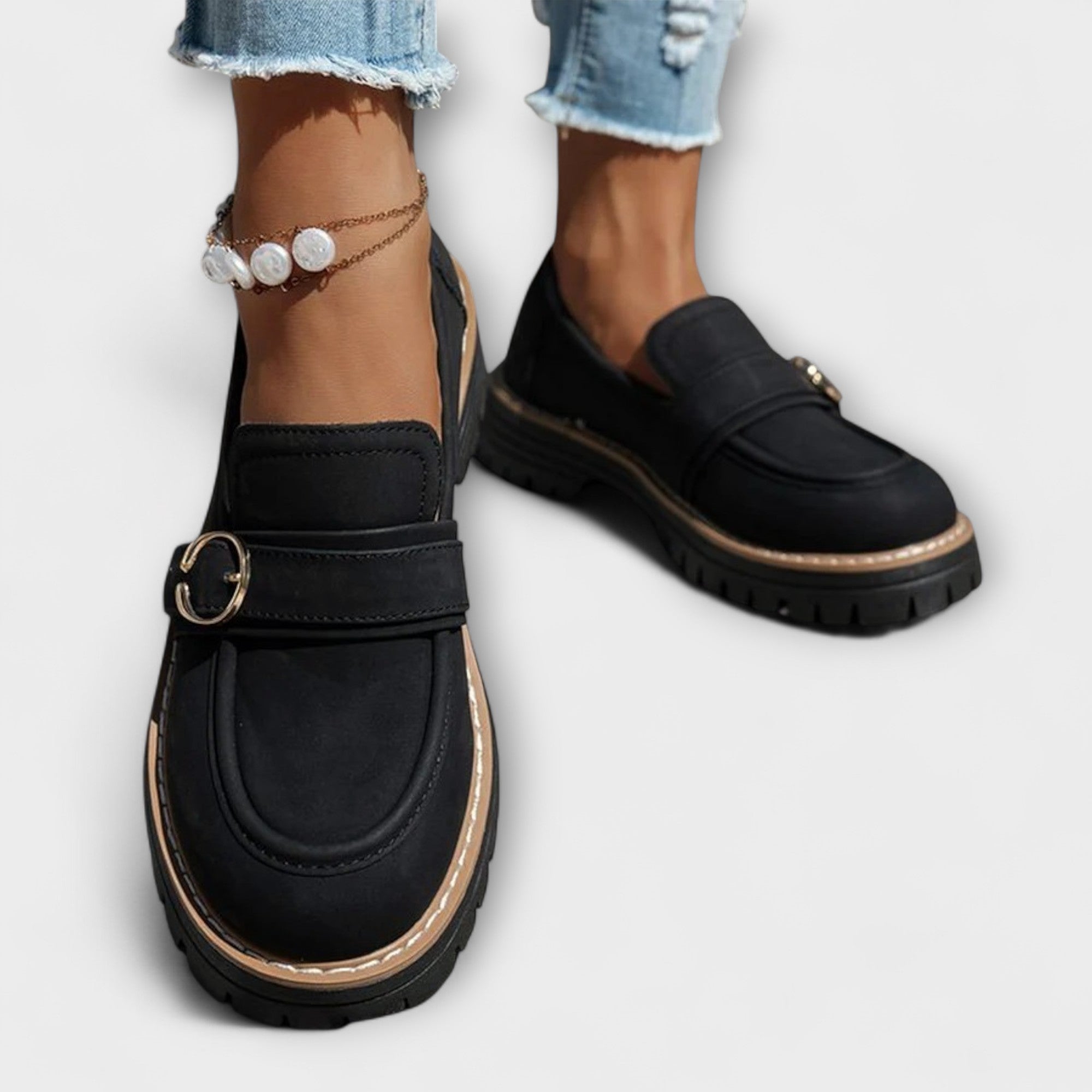 Lora β Elegant Light Moccasins with Rounded Toe for Exceptional Comfort