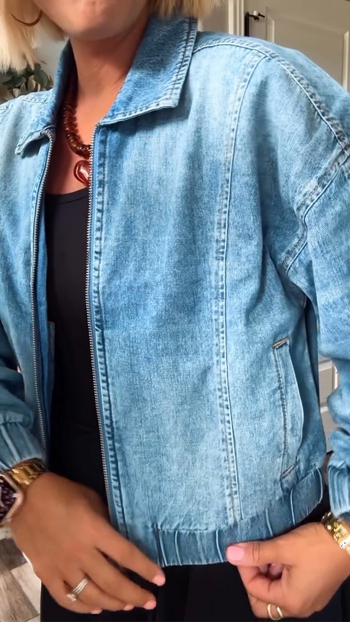 Valentina Women's Denim Jacket with Zipper – Stylish and Timeless for Any Look
