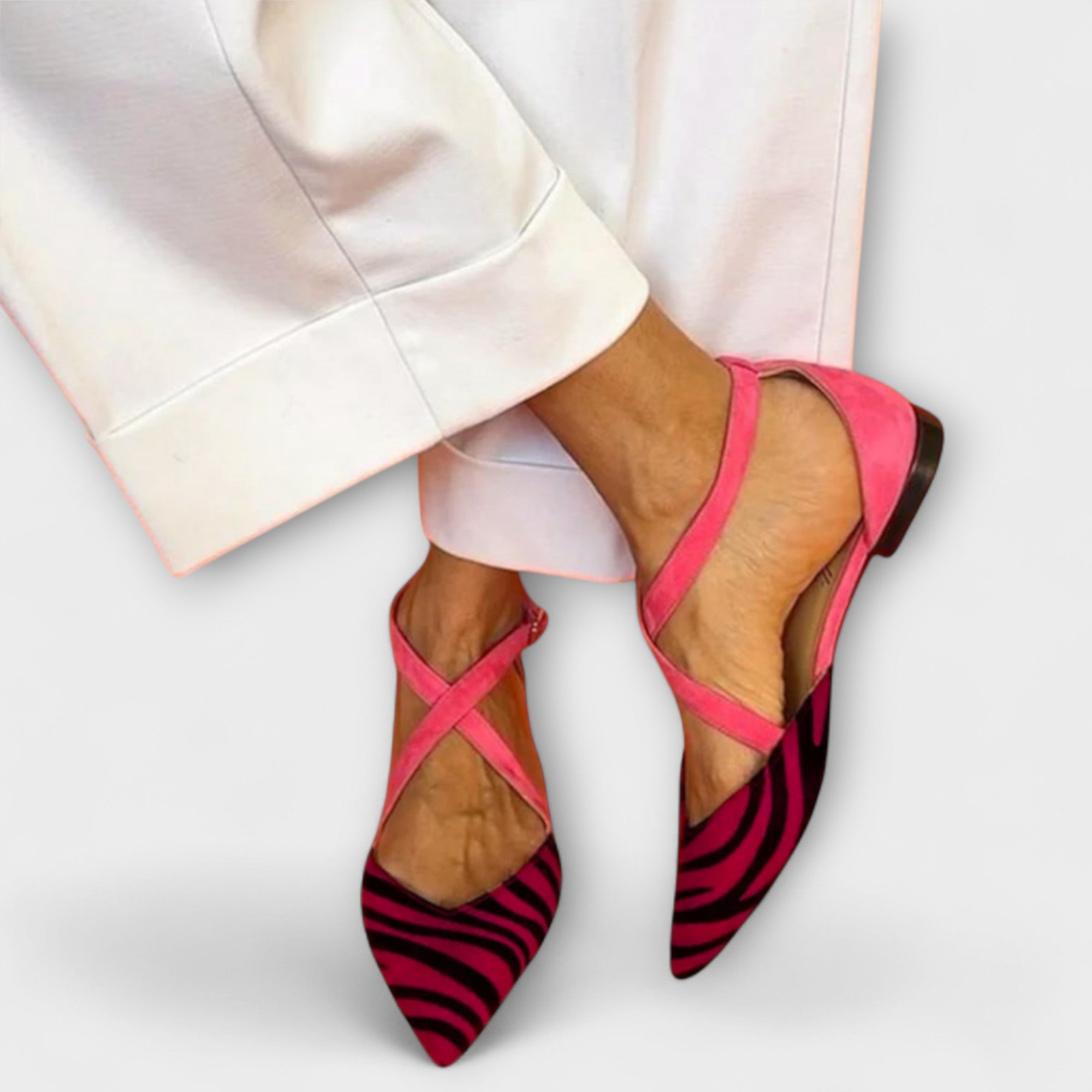 Fenna - Create a Timeless and Stylish Look with Elegant Classic Leather Loafers