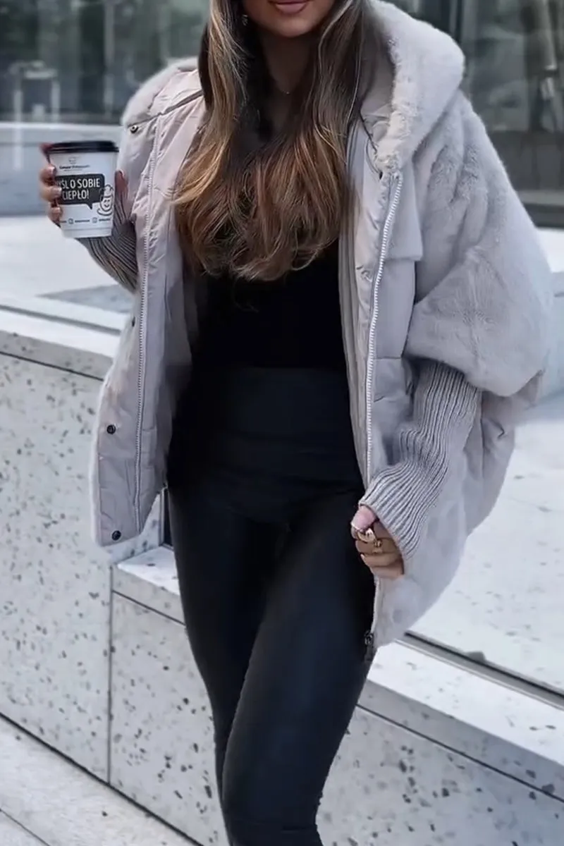 Riley™ - Stylish Modern and Luxurious Hooded Bomber Jacket for an Elegant Look