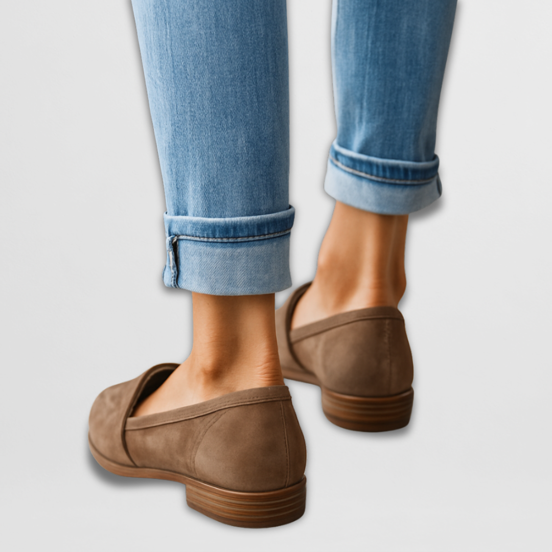 Nadia - Elegant suede loafers for a modern and sophisticated look