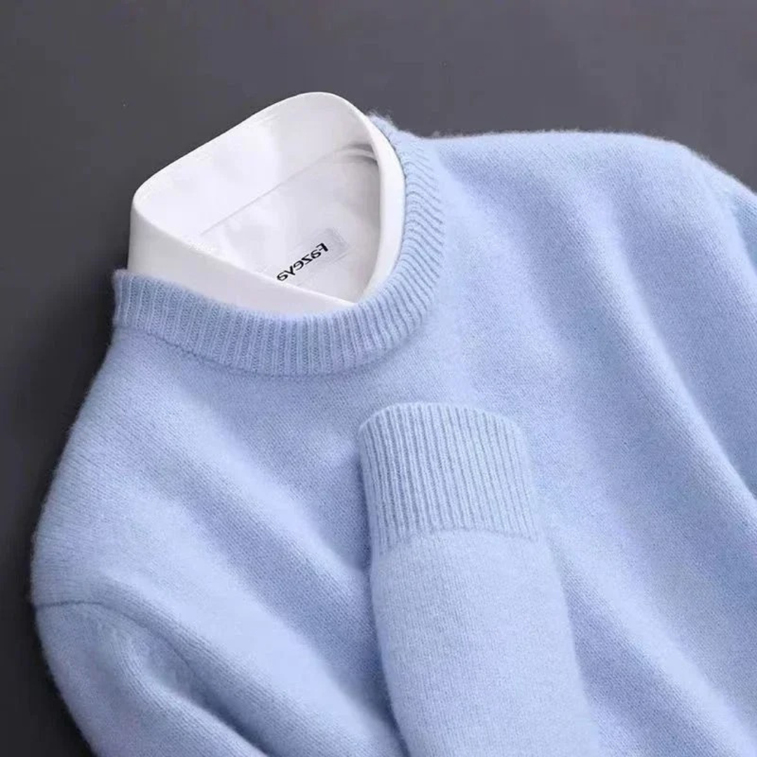 Thierry luxury cashmere sweater with a round neck for ultimate style and timeless comfort