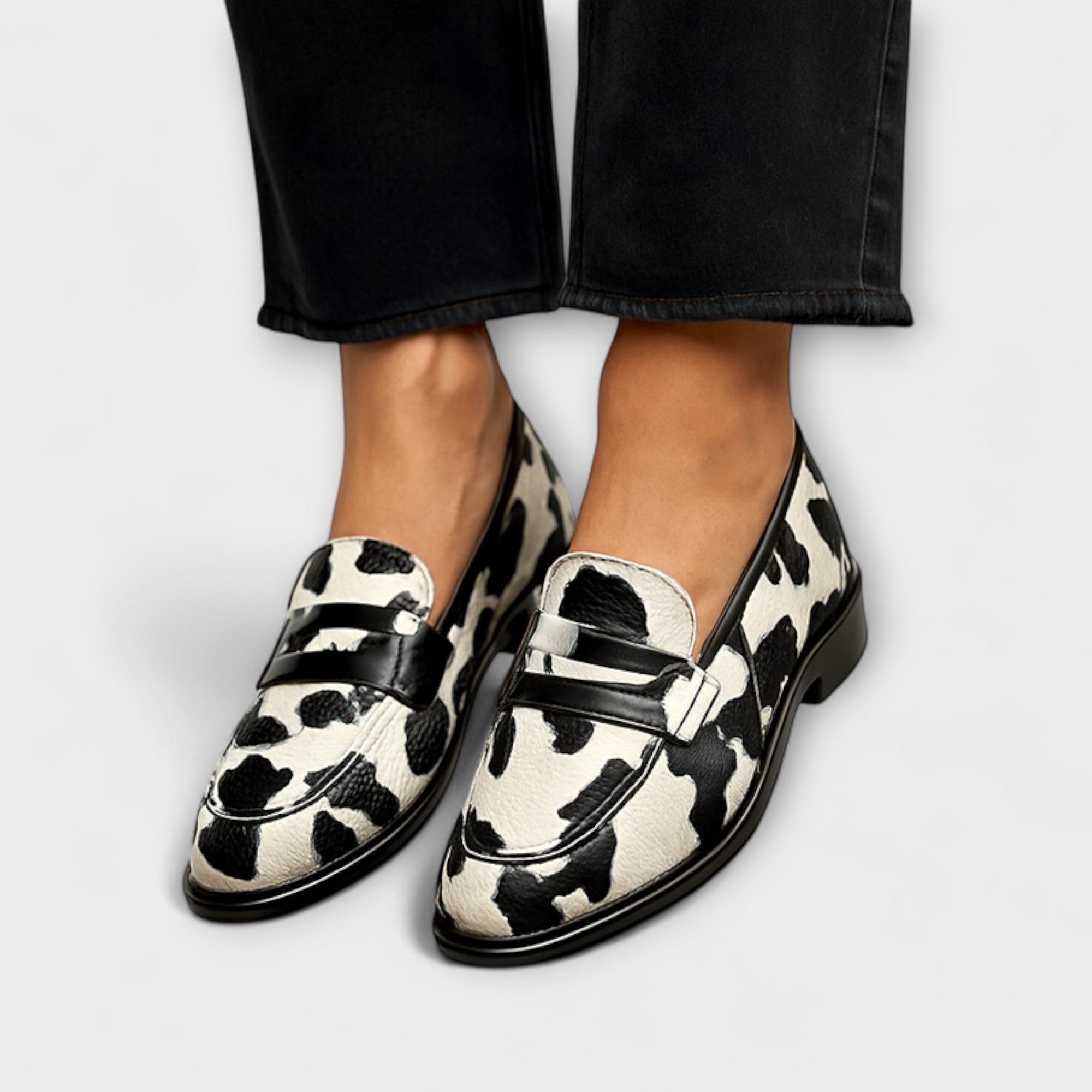 Victoria - Elegant Slip-On Shoes for a Sophisticated Women's Style