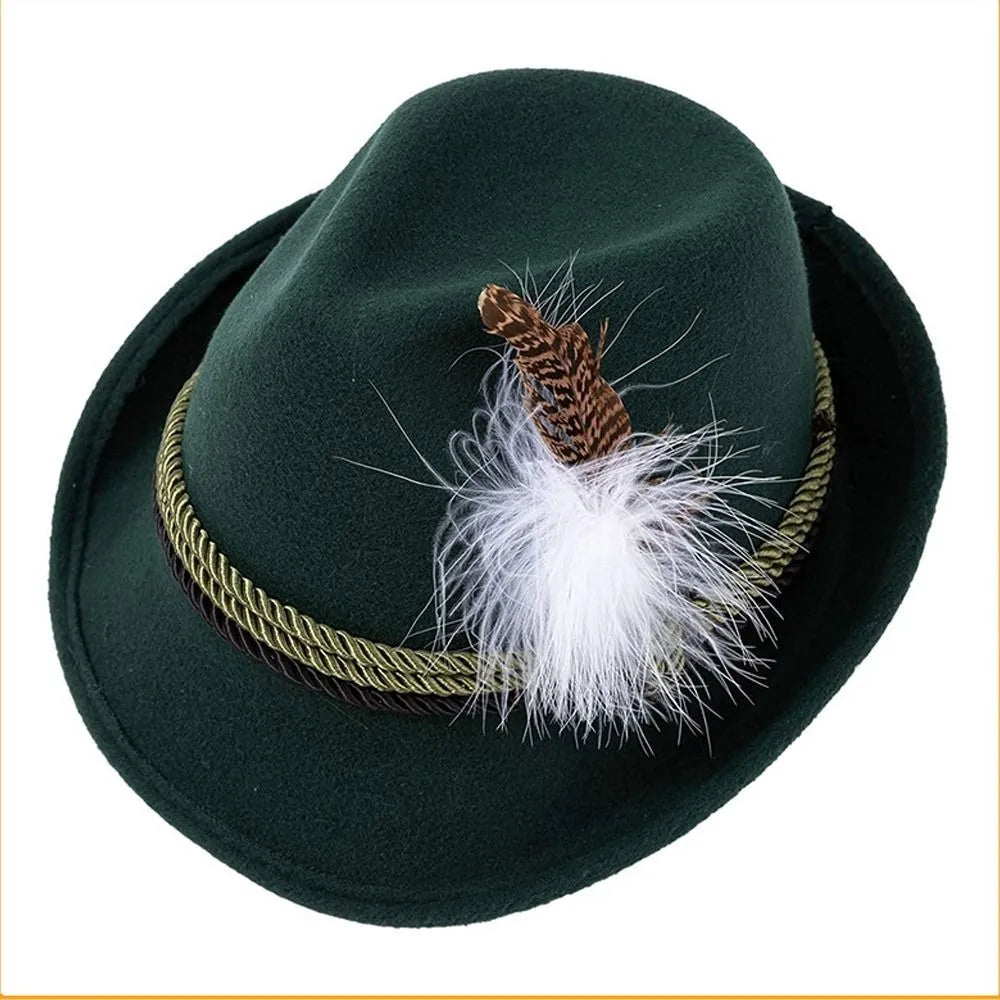 Elegant men's Oktoberfest fedora with feather – the perfect costume accessory for an unforgettable festival experience