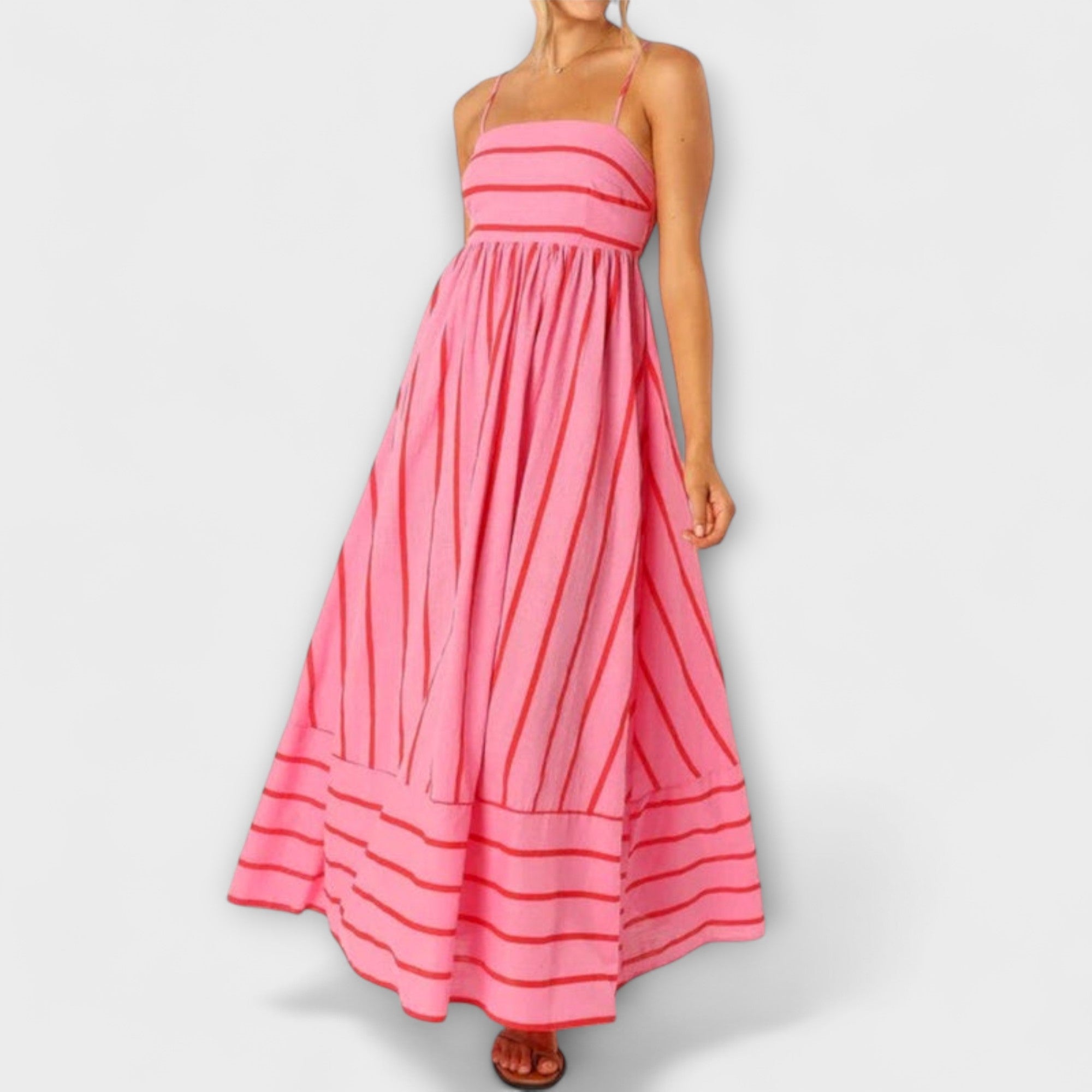 Women's Summer Maxi Dress in Flowing Silhouette with Sleeveless Design and Subtle Waist Definition