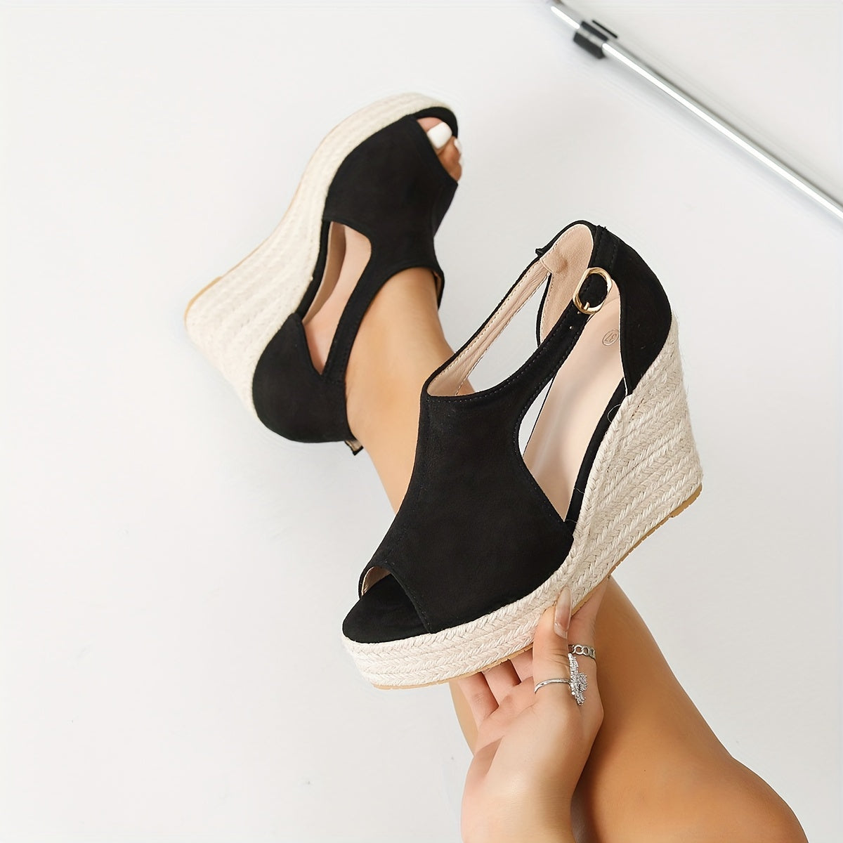Women's Heeled Sandals with Flexible Strap and Cushioned Footbed