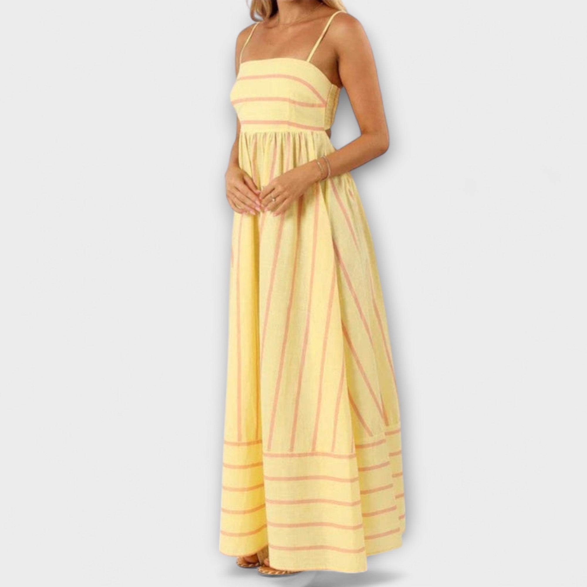 Women's Summer Maxi Dress in Flowing Silhouette with Sleeveless Design and Subtle Waist Definition