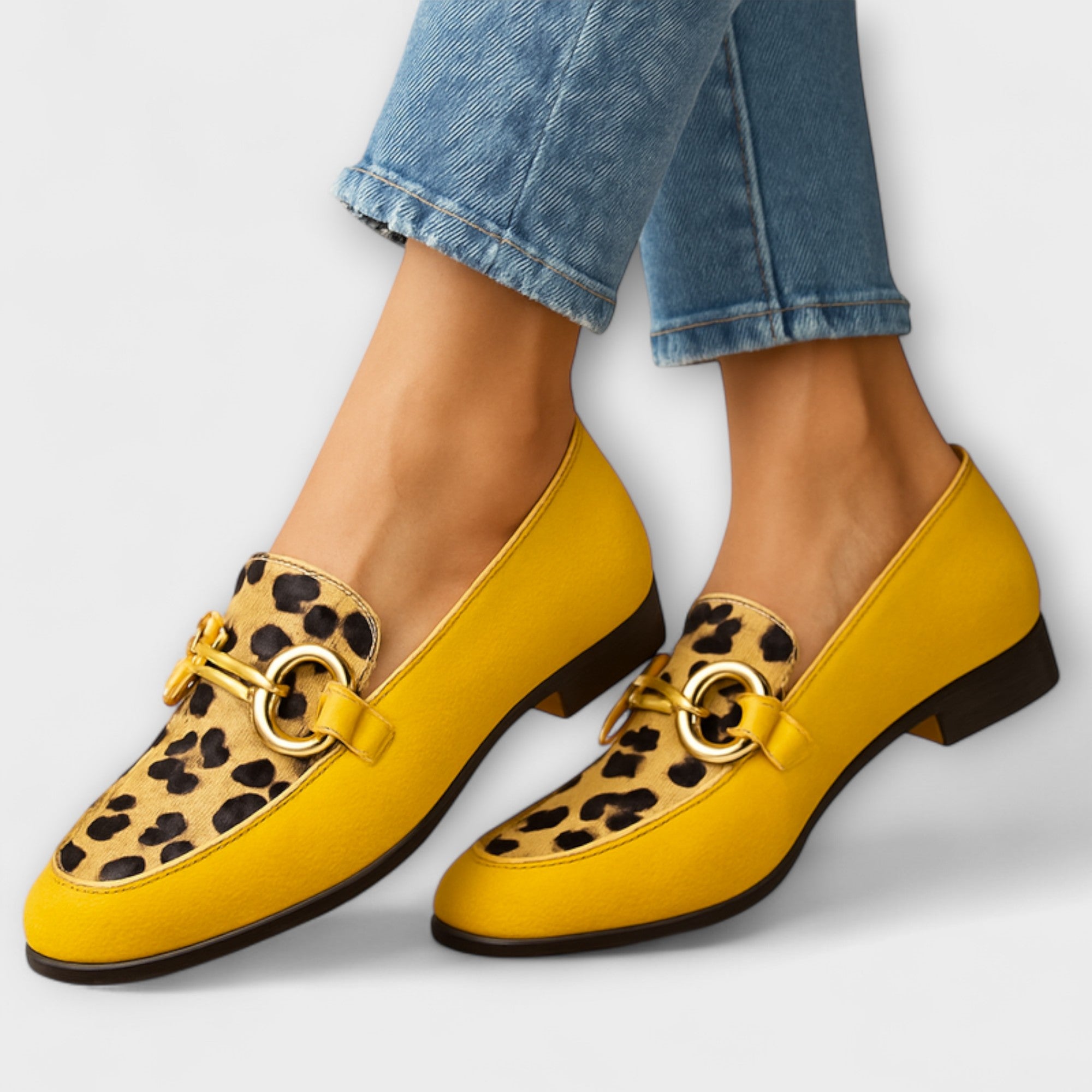 Sonia - Elegant moccasin with an accent for a sophisticated and refined look