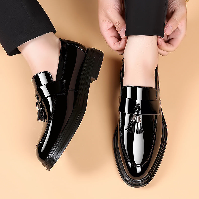 Male Dress Shoes Plus Size Wedge Sole with Round Toe and Sewn-Line Detail