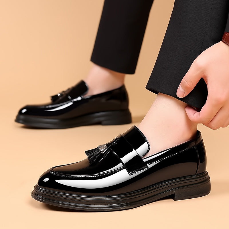 Male Dress Shoes Plus Size Wedge Sole with Round Toe and Sewn-Line Detail