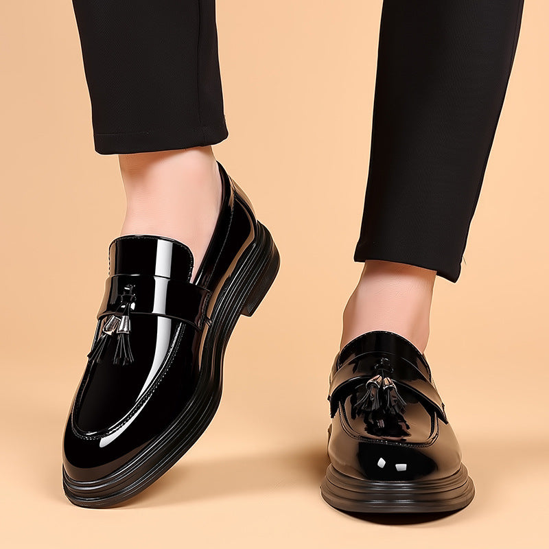 Male Dress Shoes Plus Size Wedge Sole with Round Toe and Sewn-Line Detail