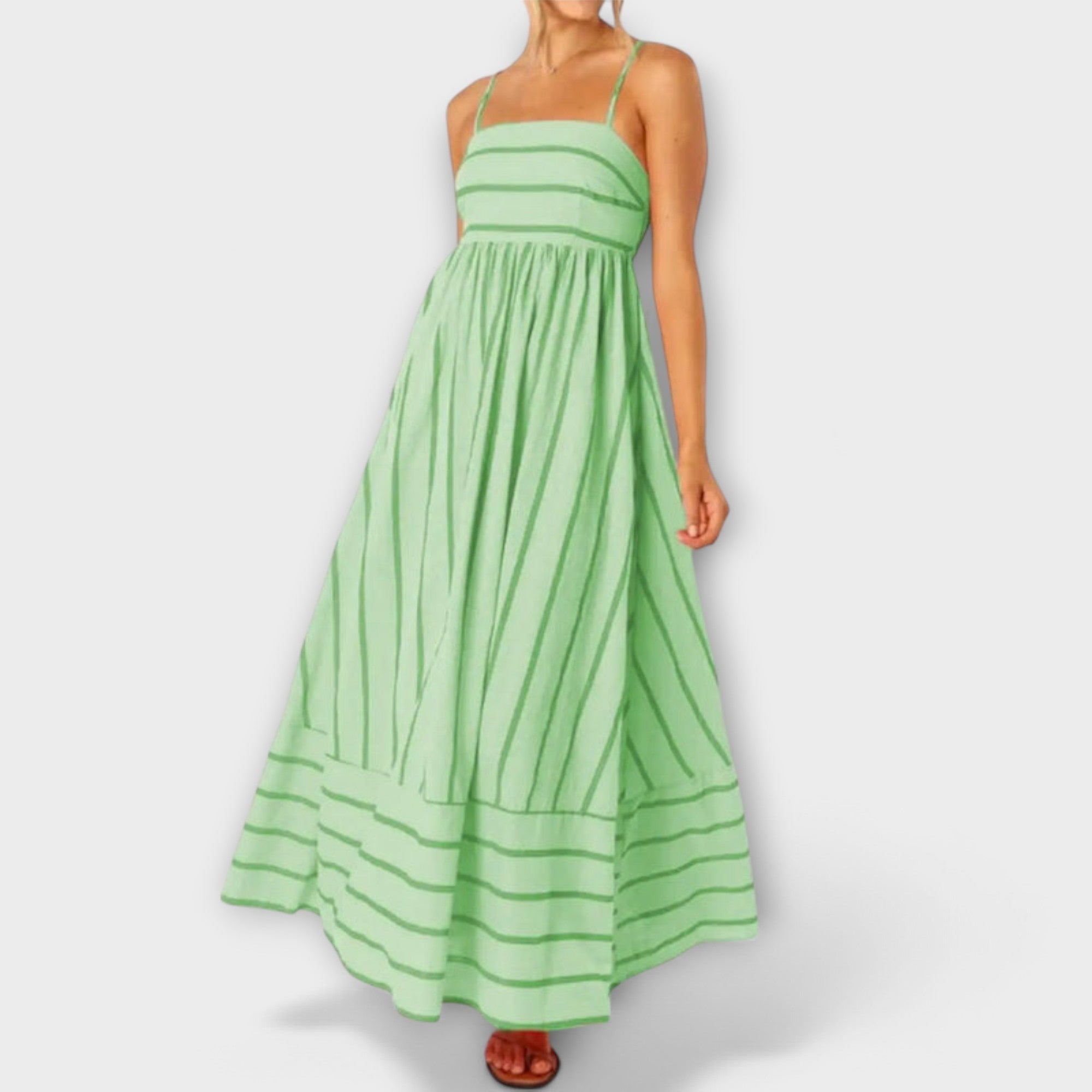 Women's Summer Maxi Dress in Flowing Silhouette with Sleeveless Design and Subtle Waist Definition